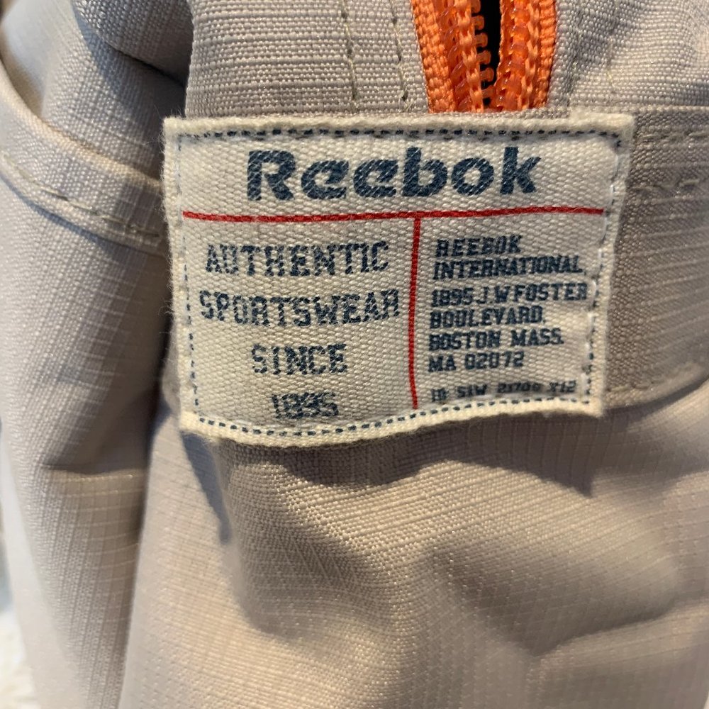 Cute Mini Cargo Reebok Purse - Picture 3 of 6
